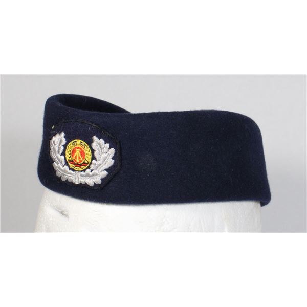 #935 East German Female Personnel Filzkappe Hat
