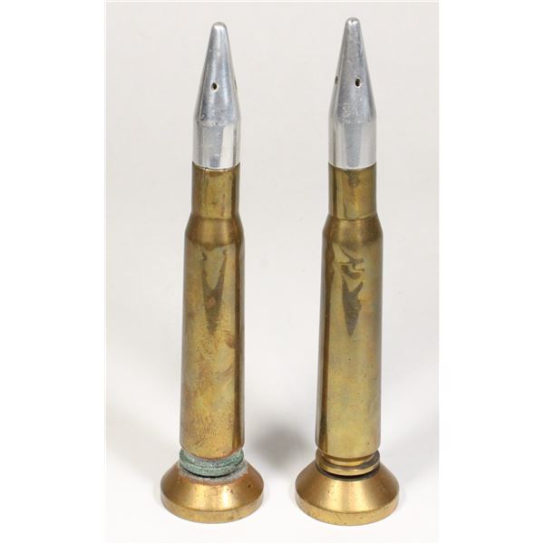 #1057 WW2 US bullet salt and pepper shakers