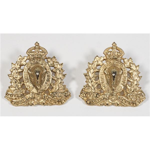 #1296 WW2 RCMP Matching Collar Badge Pair