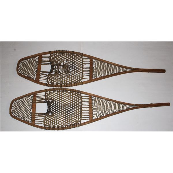 #1474 Antique Huron Style Canada Snowshoes