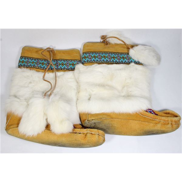#1484 Canada First Nations Mukluks Boots with Fur