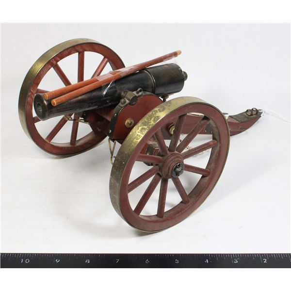 #1560 13in Brass and Wood Artillery Cannon Model