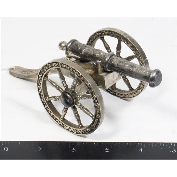 #1564 7In Brass and Wood Artillery Cannon Model