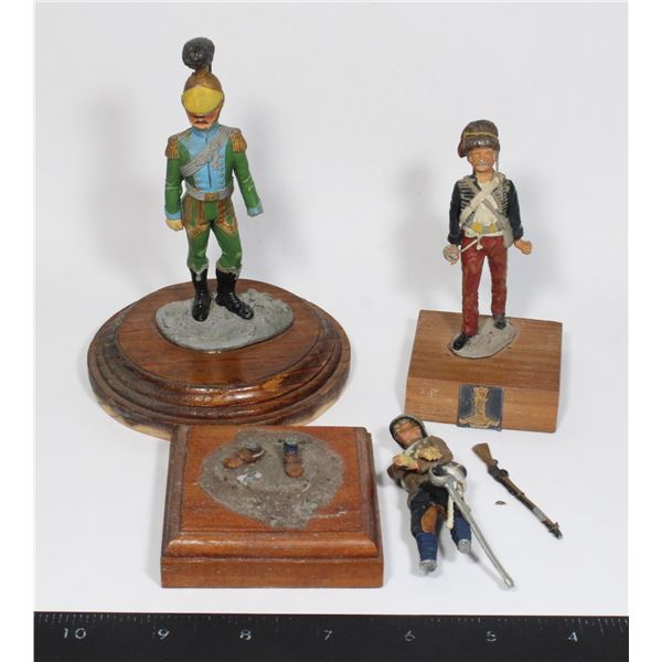 #1623 Lot 3 Worn Metal Soldier Figures for repair