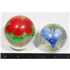 Image 1 : #1672 2 Glass Paperweights with Flowers Unsigned