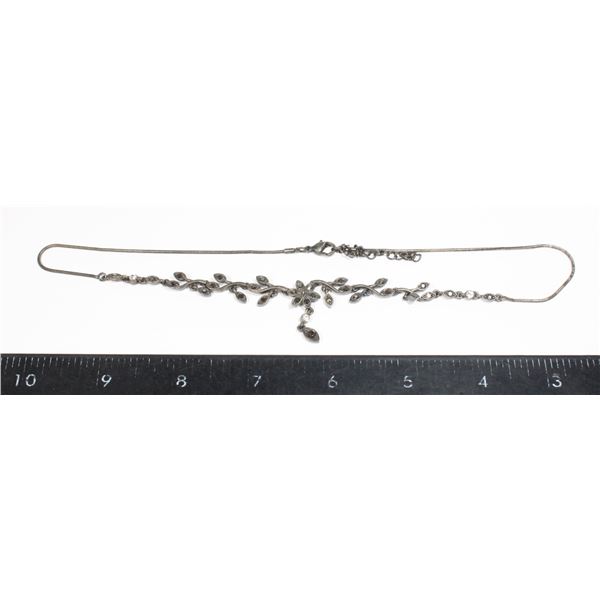 #1694 Costume Jewelry Ladies Necklace 1900's
