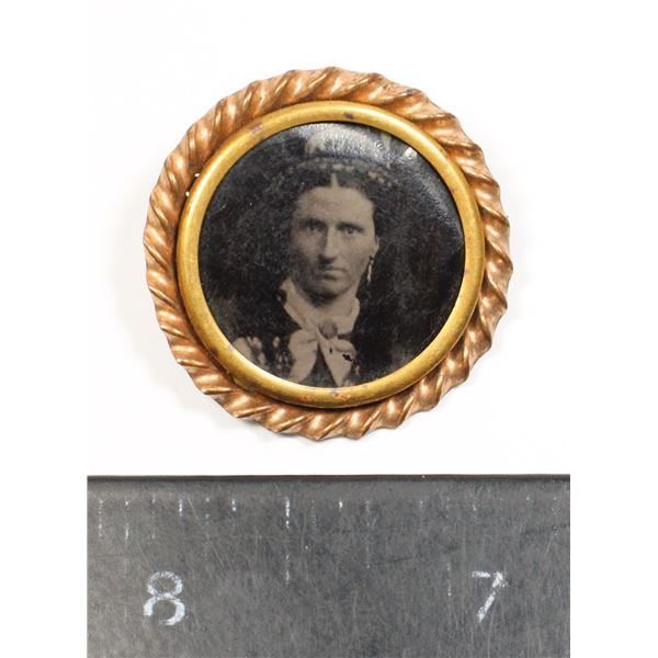 #1706 1800's Photograph Pin Ladies Jewelry