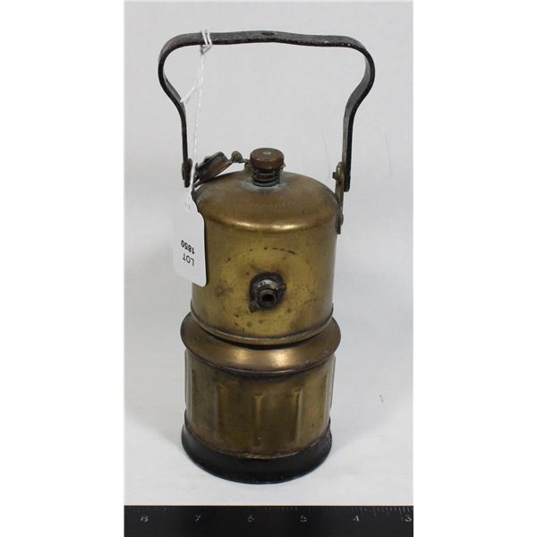 #1850 Vintage Justrite Miners Lamp USA