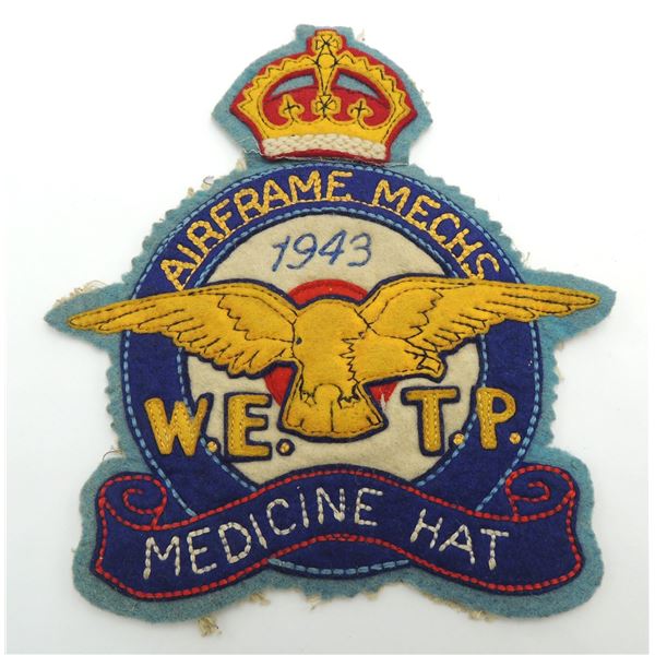 28 WW2 1943 RCAF Medicine Hat Crest Craft Patch