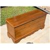 Image 5 : LANE CEDAR CHEST - ALMOST IDENTICAL TO THE LANE CEDAR CHEST IN LOT 5