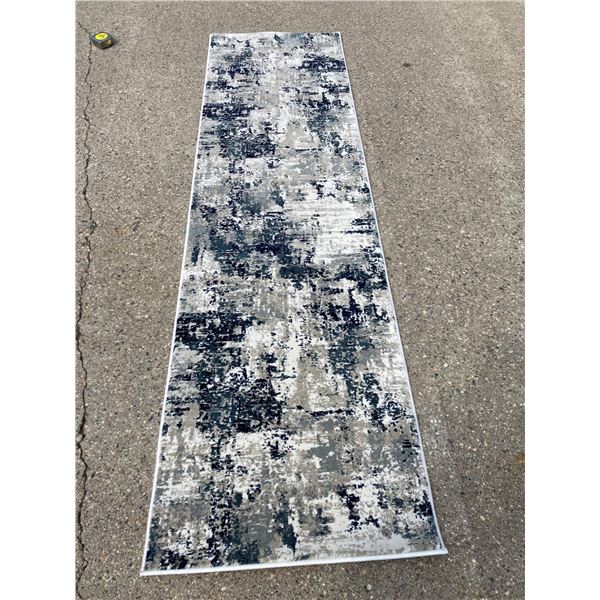RUNNER RUG - 26-IN X 96-IN