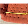 Image 9 : VINTAGE TUFTED CHAIR