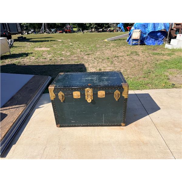 METAL STEAMER TRUNK WITH INTACT TOP CASE - IN GREAT CONDITION