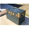 Image 4 : METAL STEAMER TRUNK WITH INTACT TOP CASE - IN GREAT CONDITION
