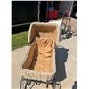 Image 18 : ANTIQUE BABY BUGGY - IN GREAT CONDITION