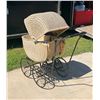 Image 5 : ANTIQUE BABY BUGGY - IN GREAT CONDITION