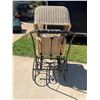 Image 6 : ANTIQUE BABY BUGGY - IN GREAT CONDITION