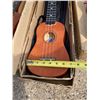 Image 13 : UKELELES - LOT OF 3