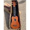 Image 5 : UKELELES - LOT OF 3