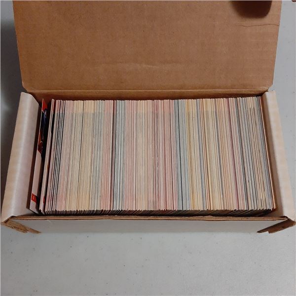 400 Count Box of 1990-91 Pro Set NHL Hockey cards