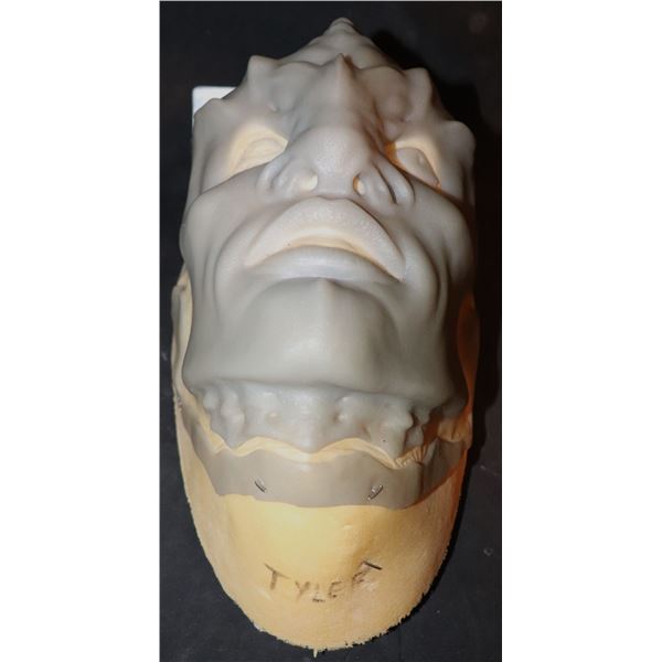 STAR TREK DISCOVERY KLINGON ASH TYLER SILICONE FACE APPLIANCE ON LIFE CAST