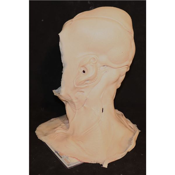STAR TREK DISCOVERY SARU ALIEN SILICONE UNUSED COWL