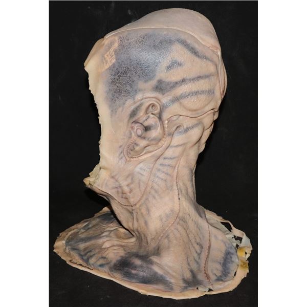 STAR TREK DISCOVERY SARU ALIEN SILICONE PAINT TEST MASTER COWL