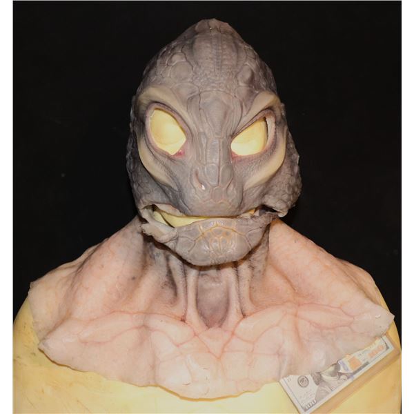 STAR TREK DISCOVERY SAURIAN LINUS ALIEN SILICONE SCREEN USED MASK A