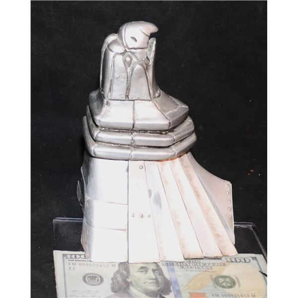 GODZILLA 1998 CHRYSLER BUILDING MINIATURE SCREEN USED