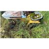 Image 3 : International Harvester Cub Cadet 73 Garden Tractor, Yellow