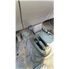 Image 21 : 1998 Dodge Ram 1500 Regular Cab Pickup 4x4 White