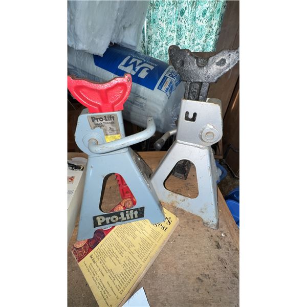 Pro-Lift Jack Stands