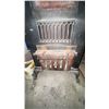 Image 3 : Findlay Bros. Cast Iron Circulator Wood Stove
