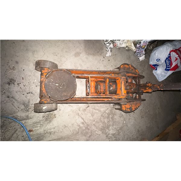 Heavy Duty Steel Floor Jack, Orange