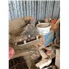 Image 10 : Shop Motors and Vintage Tools Lot