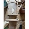 Image 8 : Automotive Parts and Shop Lot