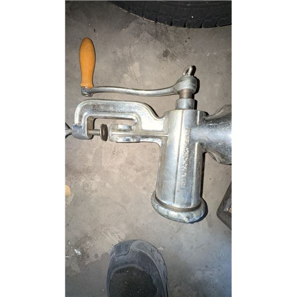 Universal No. 2 Cast Iron Meat Grinder With Wooden Handle
