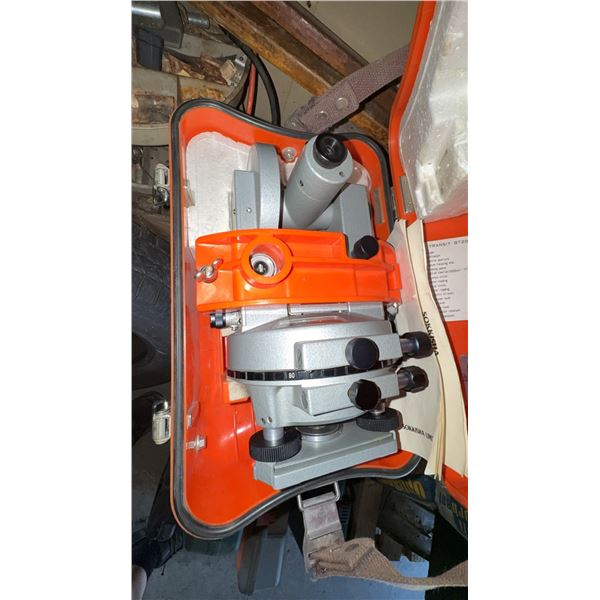 Sokkisha Transit BT20 with Case and Manuals