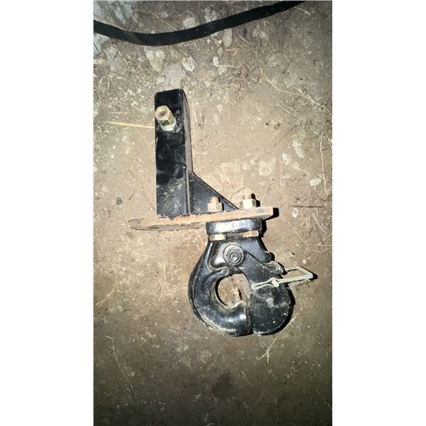 Reese Towpower 7033600 Pintle Hook Mount