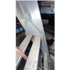 Image 2 : Reyholds Extrusion Aluminum Extension Ladder