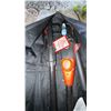 Image 2 : BLACK+DECKER Cordless Pole Saw Kit with Case