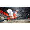 Image 4 : BLACK+DECKER Cordless Pole Saw Kit with Case