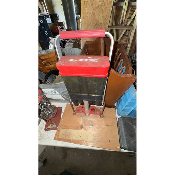 Lee Reloading Press on Wood Base