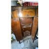 Image 1 : Victor Radio Wood Cabinet Floor Model