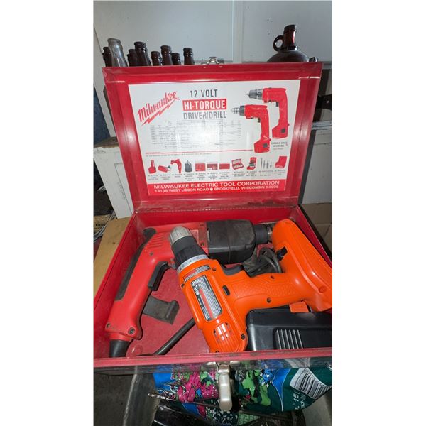 Milwaukee 12 Volt Hi-Torque Driver Drill with Case