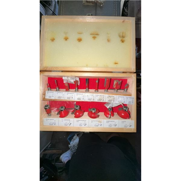 14-Piece Router Bit Set with Wooden Case