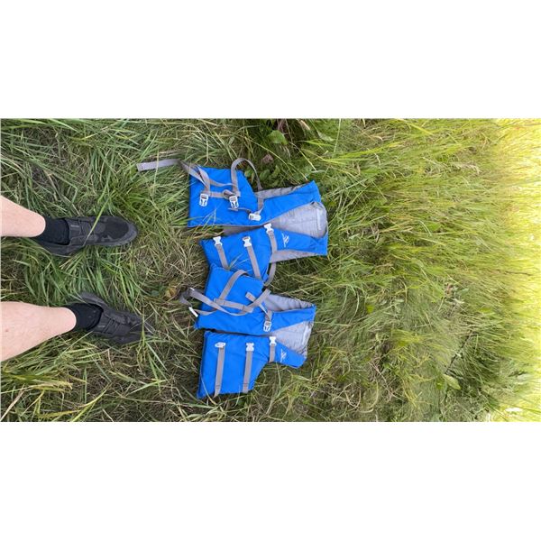 3 Stearns Adult Blue Life Jackets