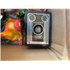 Image 3 : Box Lot Of Cameras, Figurines, Glassware And Ceramics