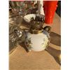Image 5 : Tabletop Oil Lamps – Glass and Floral Ceramic Base