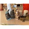 Image 2 : Salt and Pepper Shakers and Art Glass Pieces